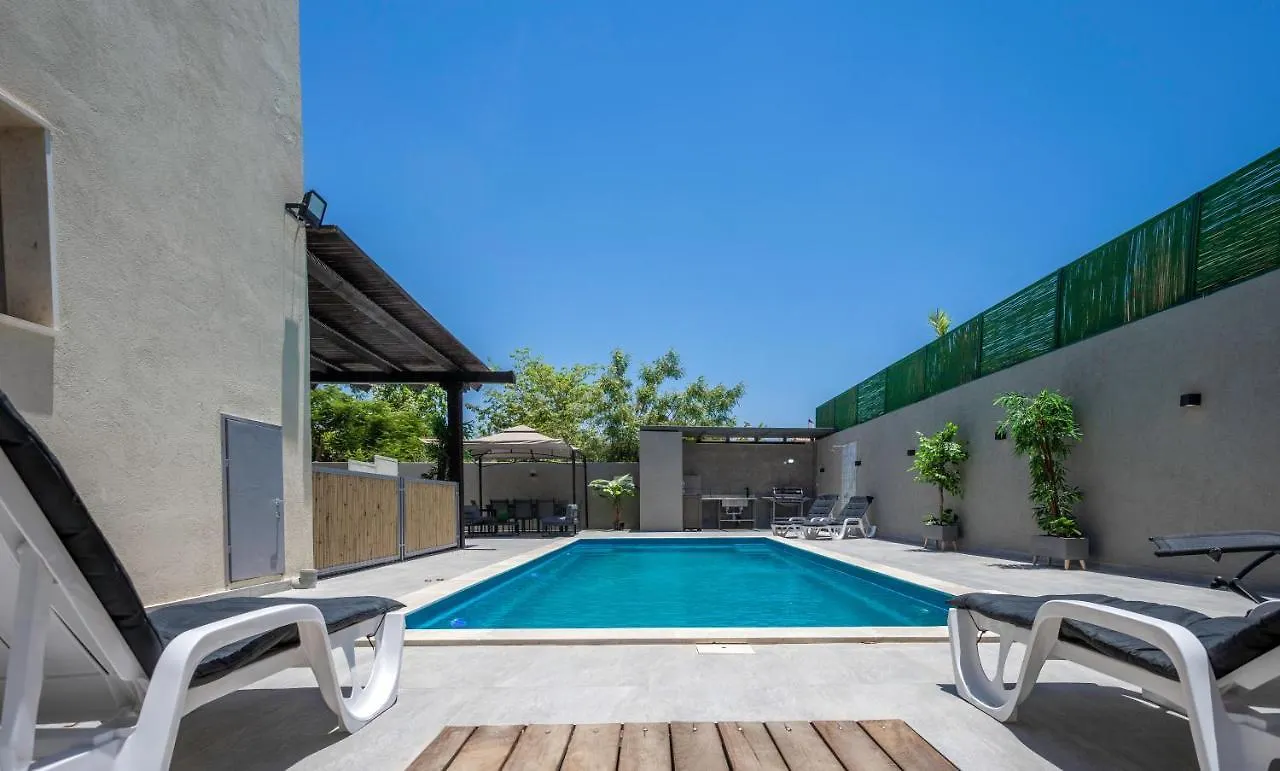 Yalarent Caesar'S Villa With Private Pool Ejlat