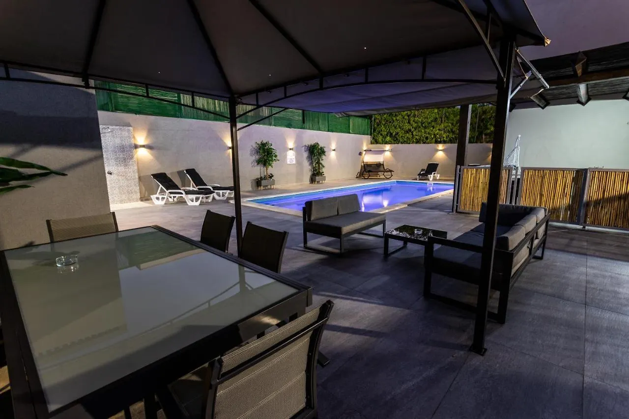 Yalarent Caesar'S Villa With Private Pool Ejlat
